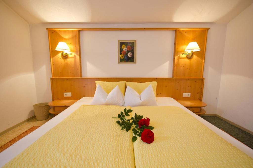 Apart-Pension Wasserfall Neustift im Stubaital Kamer foto