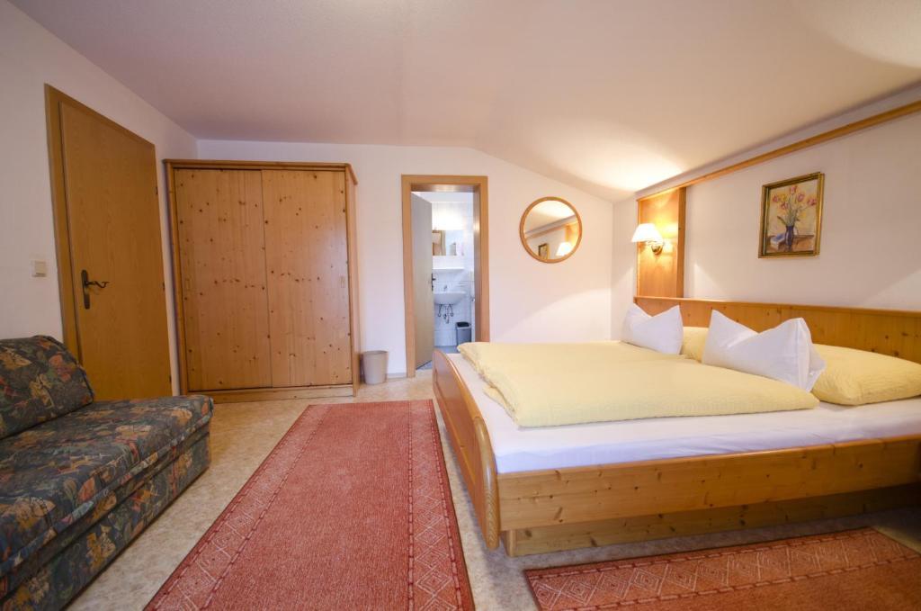 Apart-Pension Wasserfall Neustift im Stubaital Kamer foto